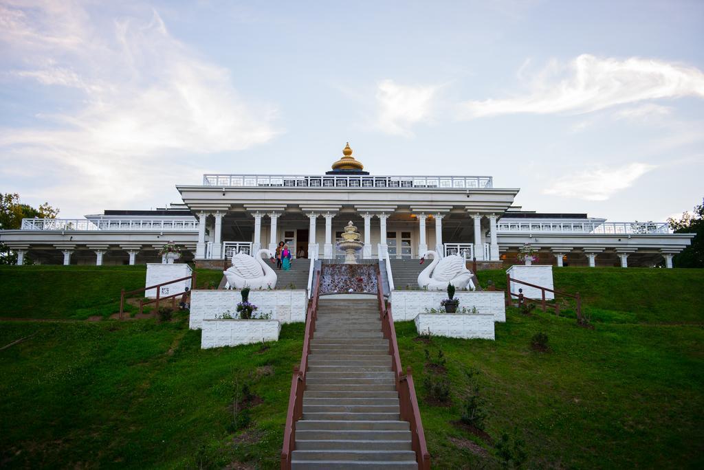 Art Of Living Retreat Center Hotel Bamboo ภายนอก รูปภาพ