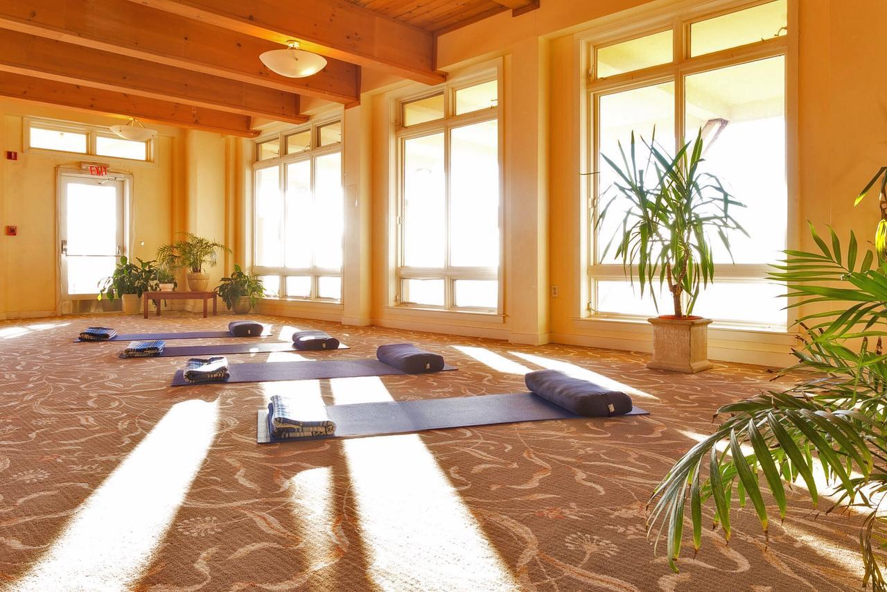 Art Of Living Retreat Center Hotel Bamboo ภายนอก รูปภาพ