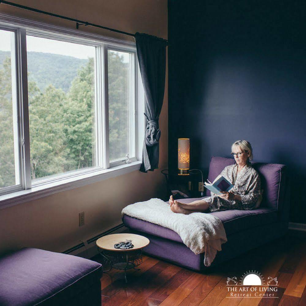 Art Of Living Retreat Center Hotel Bamboo ภายนอก รูปภาพ